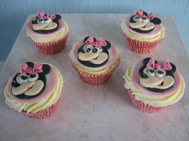 Minnie Mouse themed cupcakes for Hannah in Clitheroe. Present for her Mum's birthday.