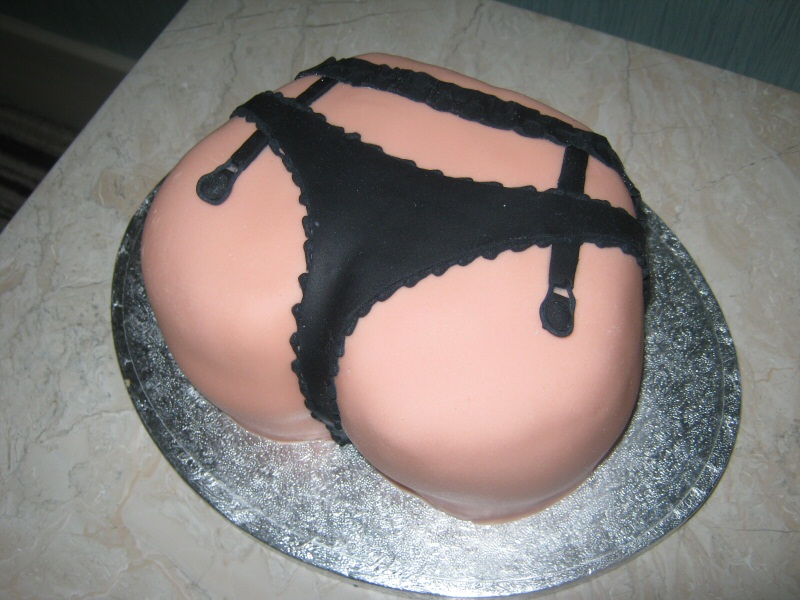 Bum Cake - Saucy ladies bottom cake for Dave's 18th of Thornton Cleveleys.