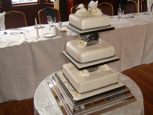 Example of a wedding cake by Creative Cakes of Blackpool Photo - Example of a wedding cake by Creative Cakes of Blackpool